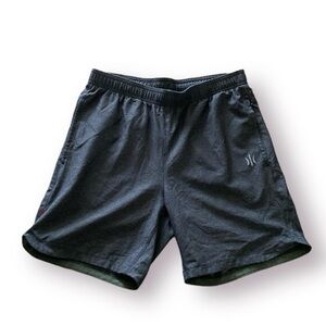 Rhone Guru 6.5’inch micro perforated elastic drawstring grey Shorts men small